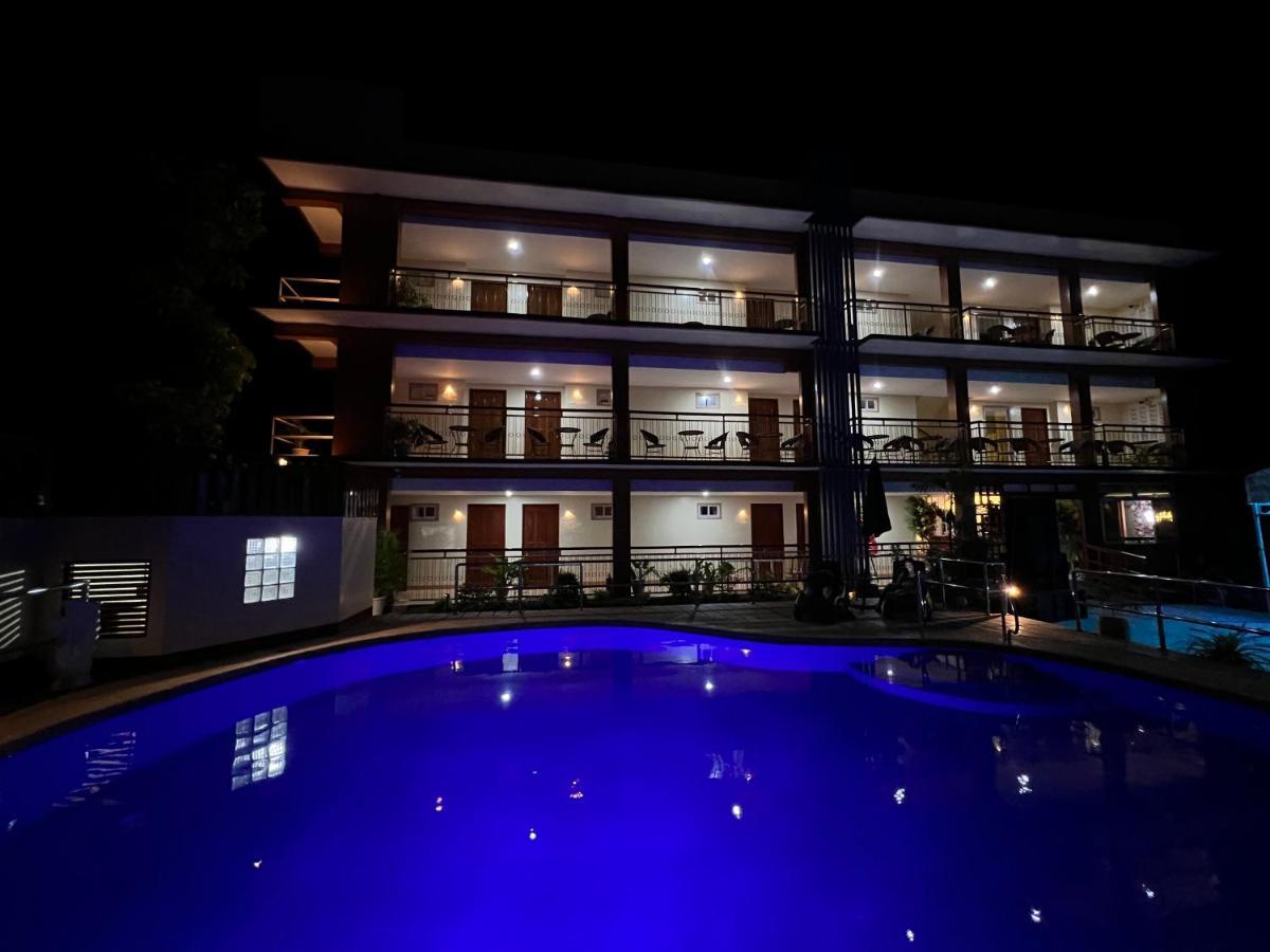 Rufana Suites Moalboal Exterior foto